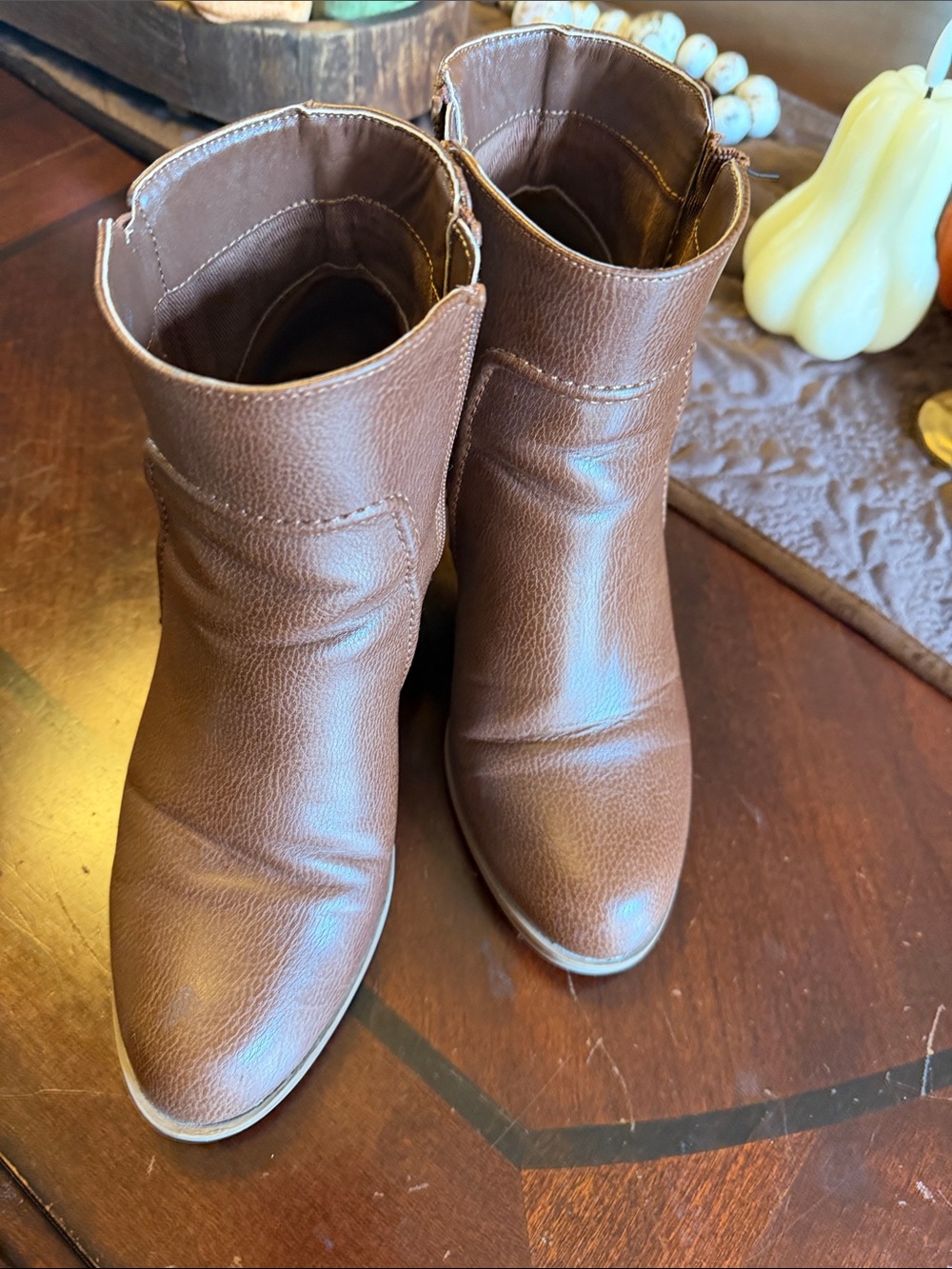 Simply Vera Vera Wang Brown Faux Leather Ankle Booties